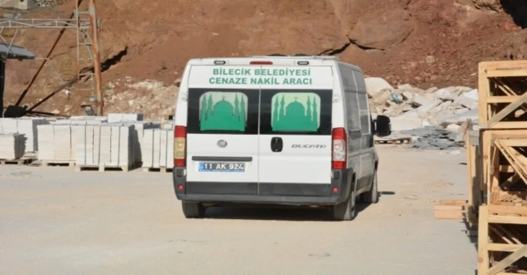Mermer Blokları Altında Kalan İşçi Feci Şekilde Can Verdi