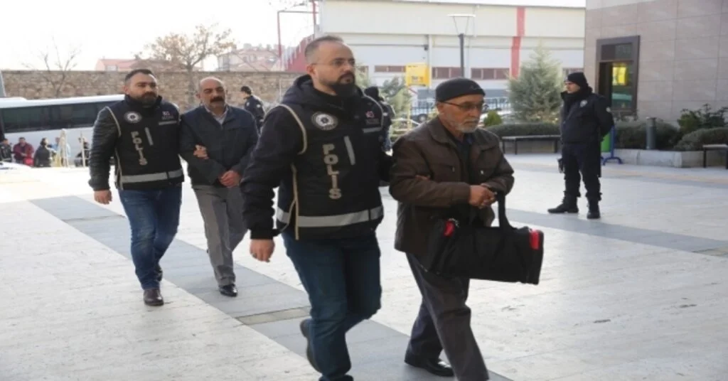 Nevşehirde Fetöden 11 Tutuklama