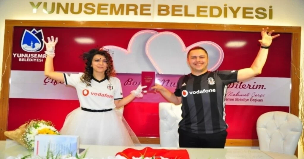 Nikah Tarihleri İçin Beşiktaşın Yıl Dönümünü Seçtiler