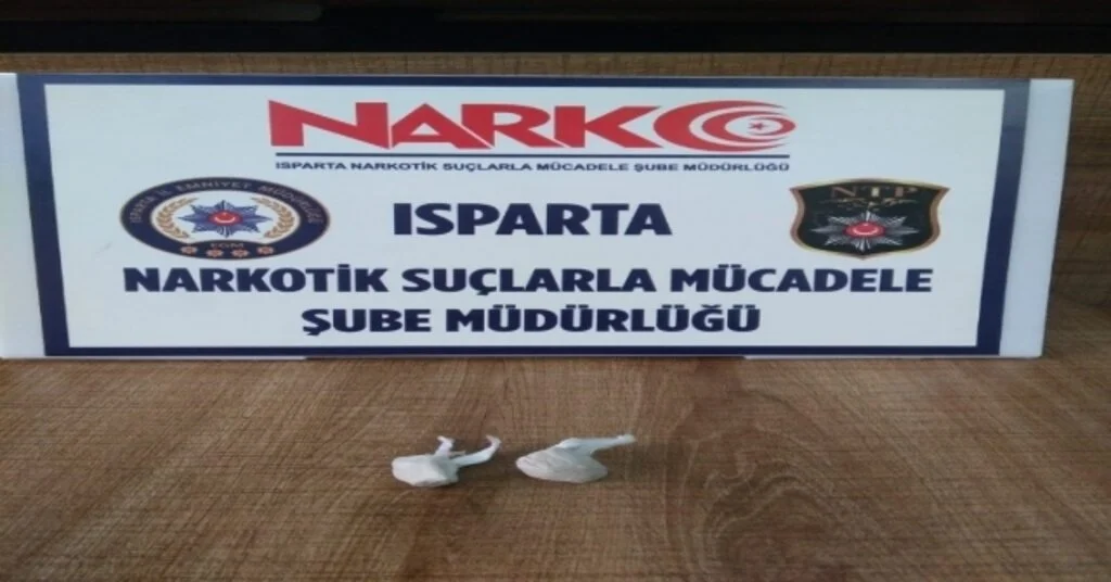 Polisin Yol Kontrolünde Şüphelendiği Şahıslardan Eroin Çıktı