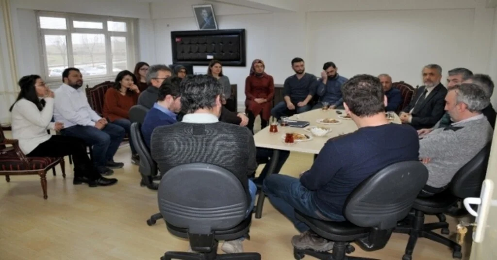 Rektör Bilgiçten Öğretim Üyelerine: “Öğretmek İsteğiniz Daim Olsun”