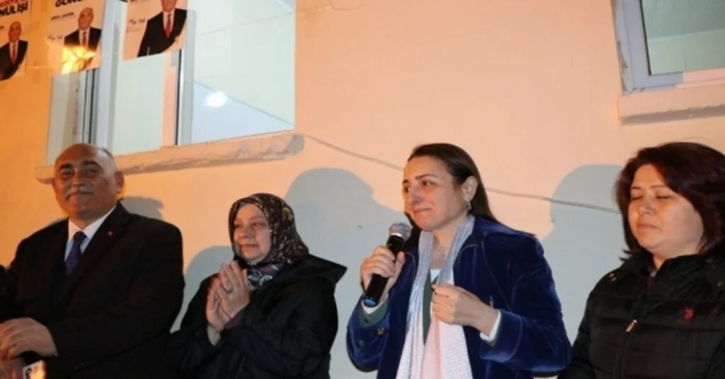 Şahine Balı Mahallesinden Sevgi Seli