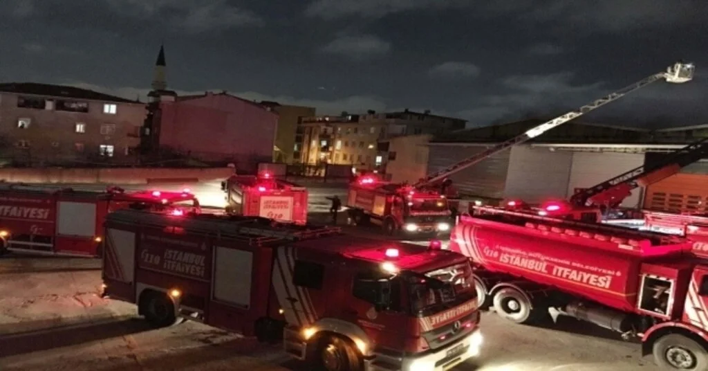 Sancaktepede Korkutan Depo Yangını
