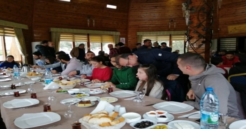 Seçen, Nevşehir Belediyespor Futbolcuları İçin Verilen Kahvaltıya Katıldı