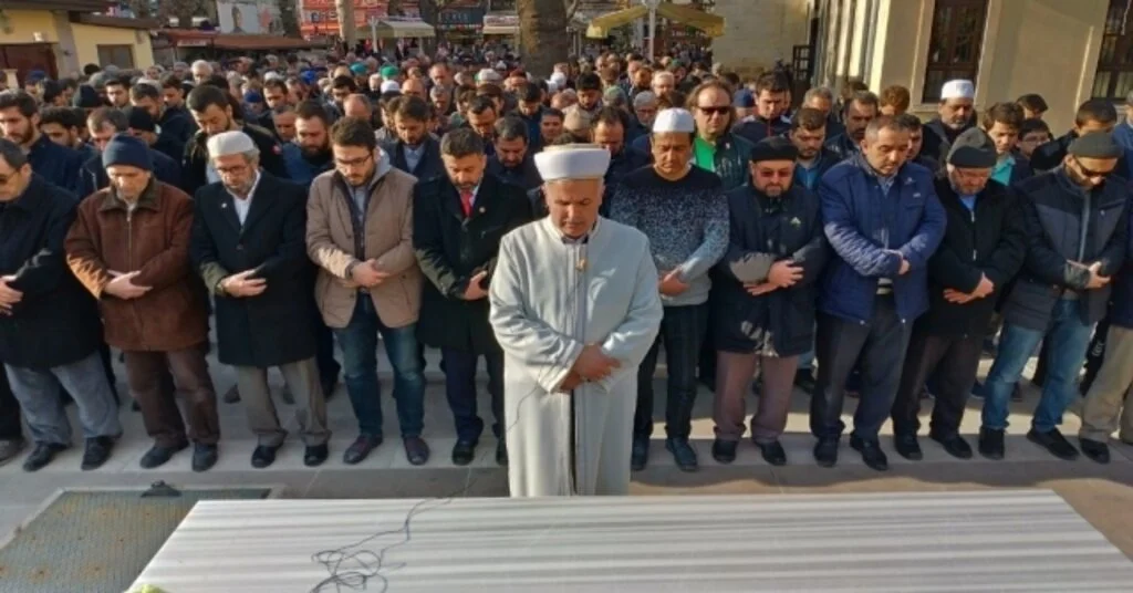 Şehit Edilen Müslümanlar İçin Kütahyada Gıyabi Cenaze Namazı