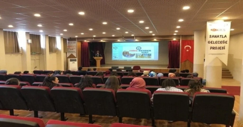 Siirtte Öğretmen Ve Velilere Narko-Rehber Eğitimi Verildi