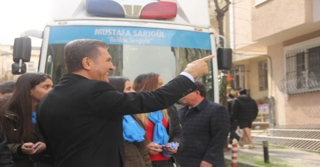 Şişli Sokaklarında Sarıgüle Sevgi Seli