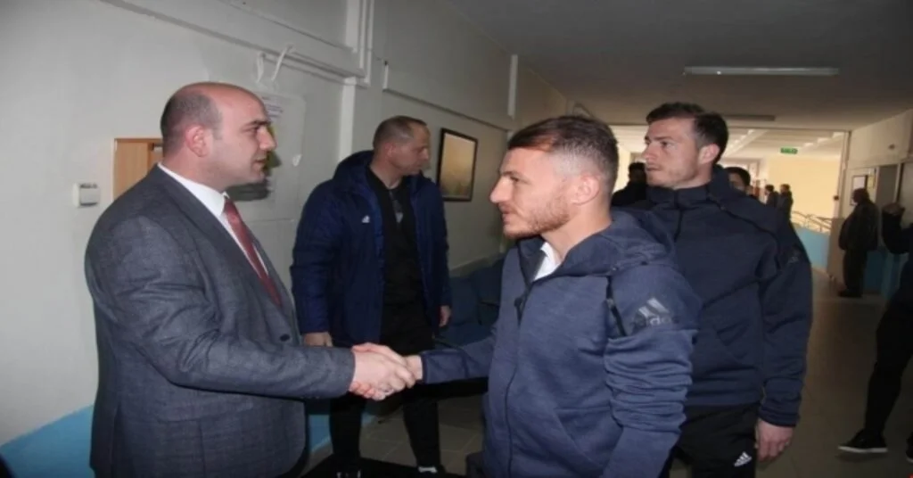 Sivassporlu Futbolcular Ulu Camiyi Gezdi