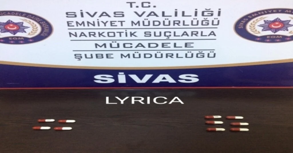 Sivasta Sokak Satıcılarına Operasyon: 4 Tutuklama