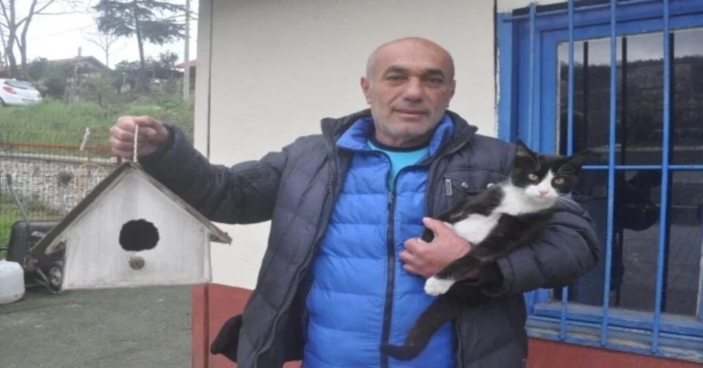 Tesis Sorumlusu Boş Zamanını Futbola Ve Hayvanlara Ayırıyor