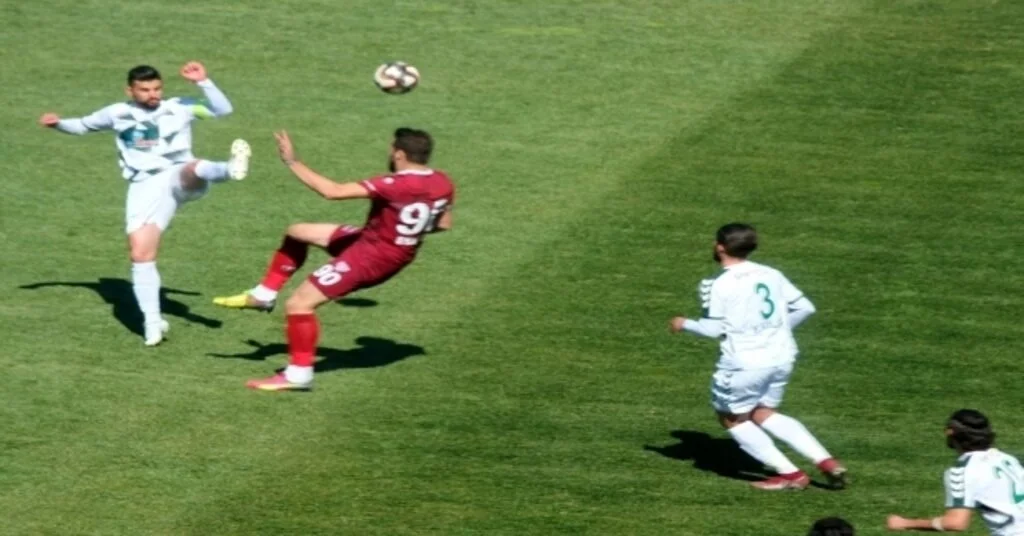 Tff 2. Lig: Bandırmaspor Baltok: 3 - Konya Anadolu Selçukspor: 3