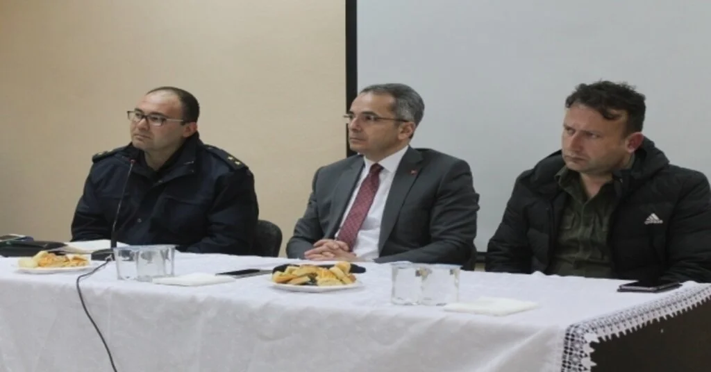 Tosyada Muhtarlarla Seçim Güvenliği Toplantısı Yapıldı