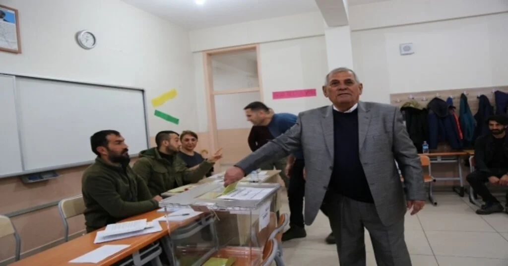 Tuncelide Oy Kullanma İşlemi Başladı