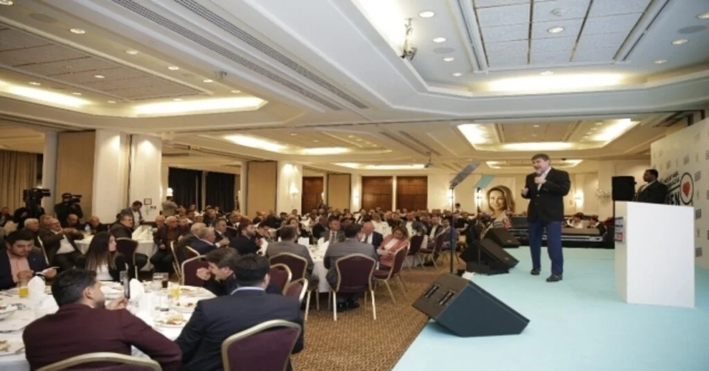 Türel:  Böcek İle İstediği Yerde Antalyayı Konuşmaya Hazırım