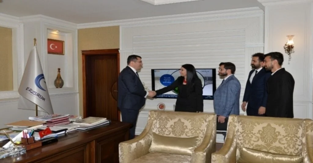 Ucimden Erzurum Valisi Okay Memişe Ziyaret