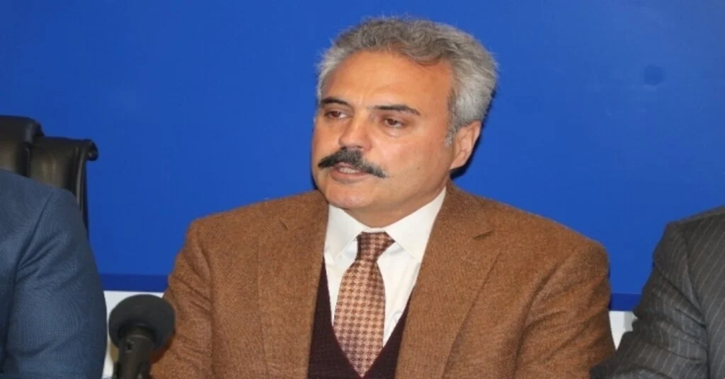 Uysal, “Rafet Beyin Her Söylediği Sözünün Düzeltilmeye İhtiyacı Vardır”