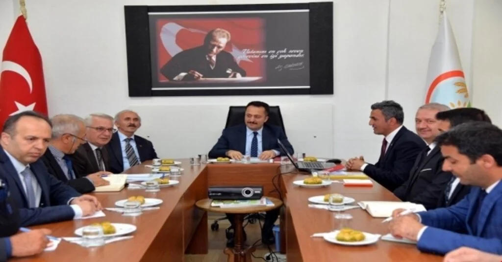 Vali Şentürkten Tarım Ve Orman İl Müdürlüğüne Ziyaret