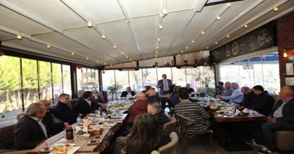Yalı Esnafı Başkan Akını Ağırladı