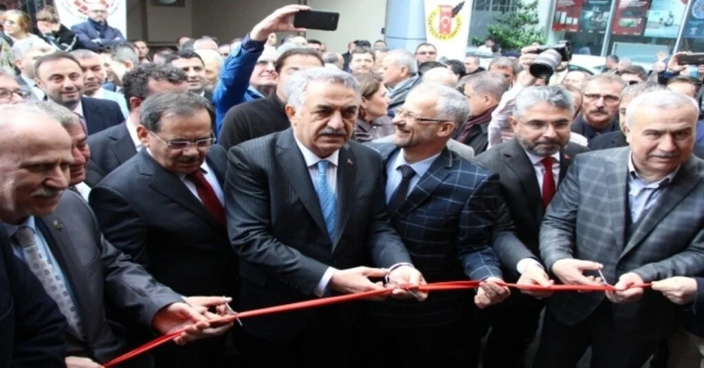 Yazıcı: İnternet Medyası Hukuksal Bir Çerçeveye Oturtulmalı