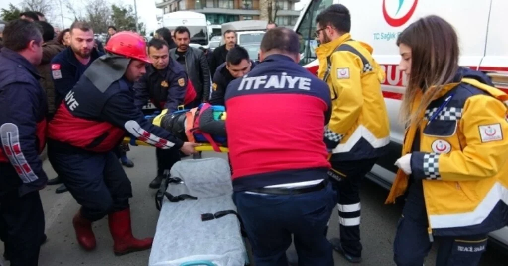 20 Metreden Aşağıya Uçmaktan Son Anda Kurtuldular: 2 Yaralı