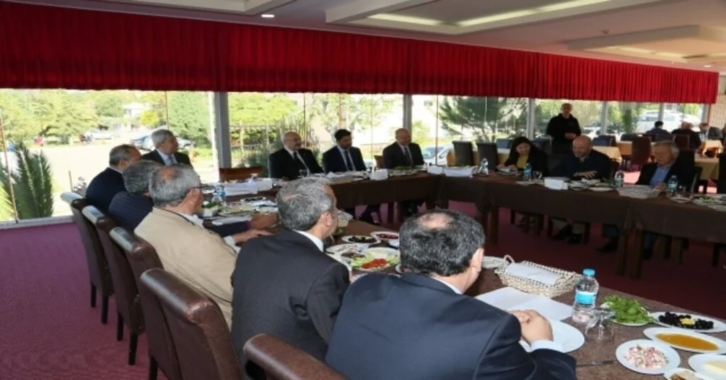 Adü Rektörü Aldemir, Advak İle Kahvaltıda Bir Araya Geldi