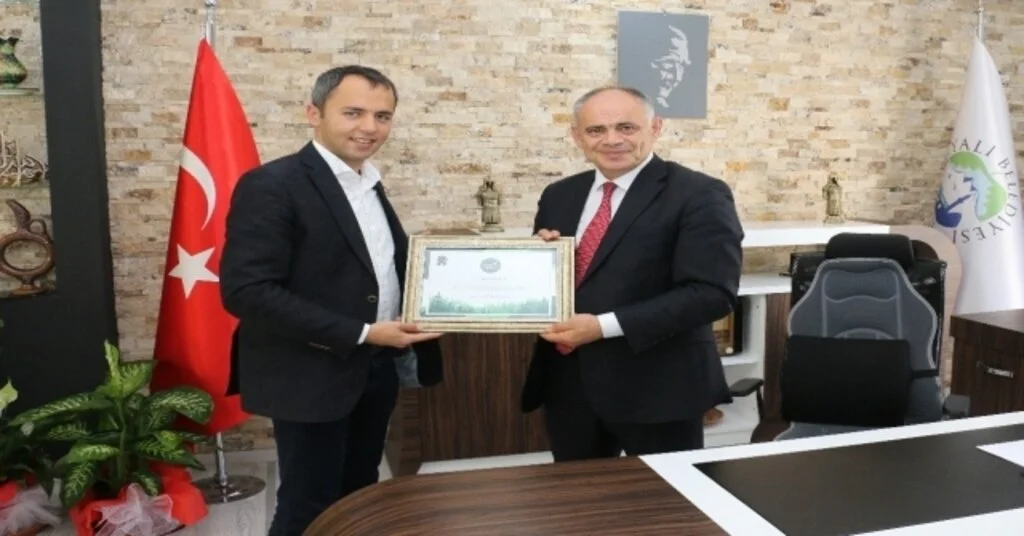 Ak Parti Kayseri İl Gençlik Kollarından Başkan Öztürke Ziyaret