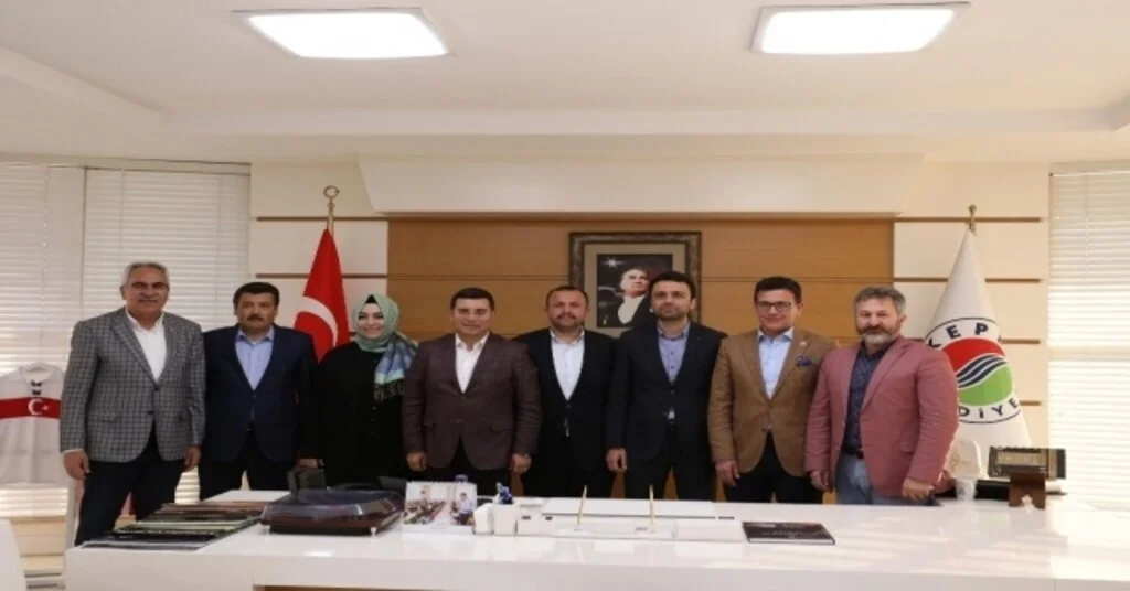 Ak Parti Milletvekillerinden, Tütüncüye Hayırlı Olsun Ziyareti
