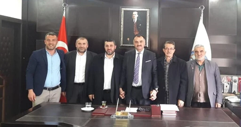 Akgül'e Rakibinden 'Hayırlı Olsun' Ziyareti