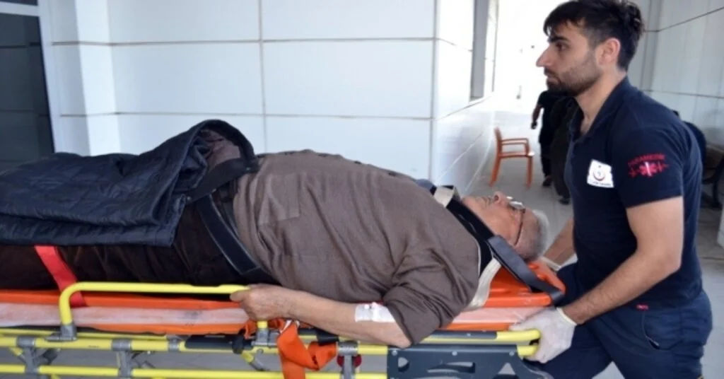Aksarayda Otomobil Yayalara Çarptı: 1 Ölü, 3 Yaralı