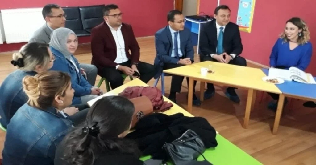 Alaşehirde Anne Ve Babalar Kursiyer Oldu