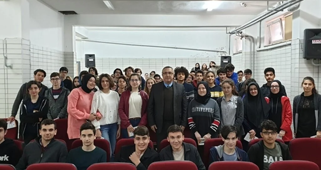 Ali Fuad Başgil gençlere anlatıldı 