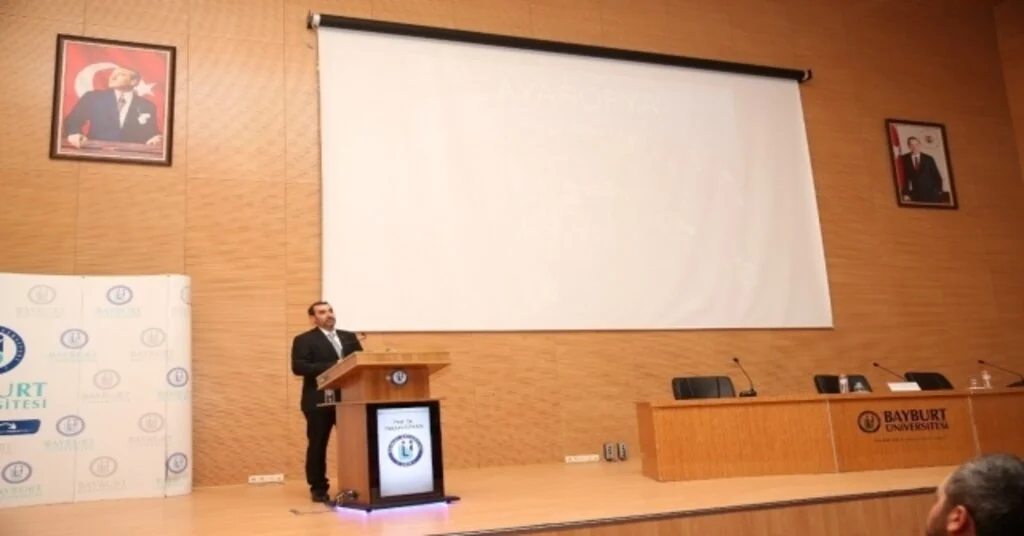Ayasofyanın 1700 Yıllık Tarihi Anlatıldı