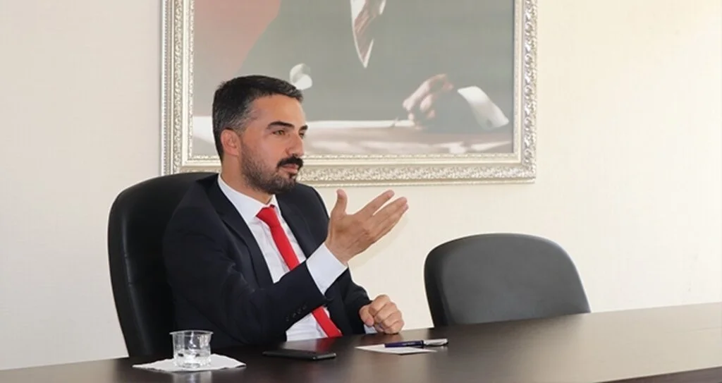 Ayvacık Belediye Başkanı Kalaycı'dan personele uyarı 