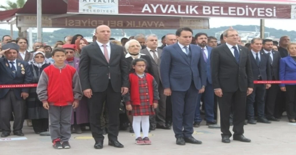 Ayvalıklı Çocukların 23 Nisan Coşkusu