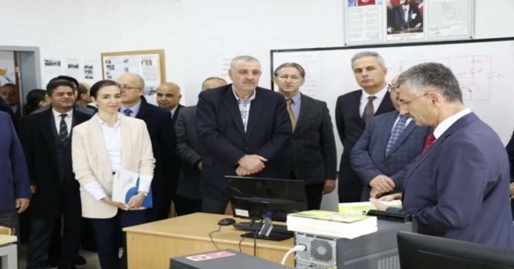Bakka Desteğiyle Kurulan Endüstri 4.0 Eğitim Laboratuvarı Açıldı
