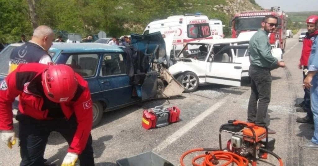 Balıkesirde Kaza: 1 Ölü, 6 Yaralı