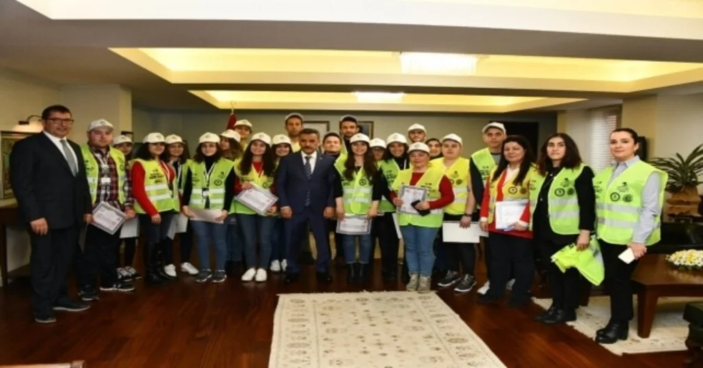 “Bana Sor Projesi”Nde Sertifika Heyecanı