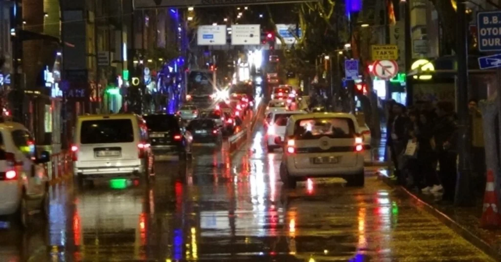 Bandırmaya Beklenen Yağış Geldi