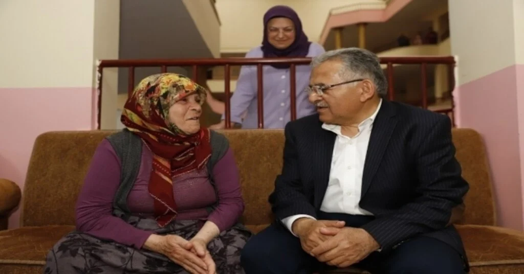Başkan Büyükkılıç, Huzurevini Ziyaret Etti Ve Yaşlılarımızın Görüşlerini Dinledi