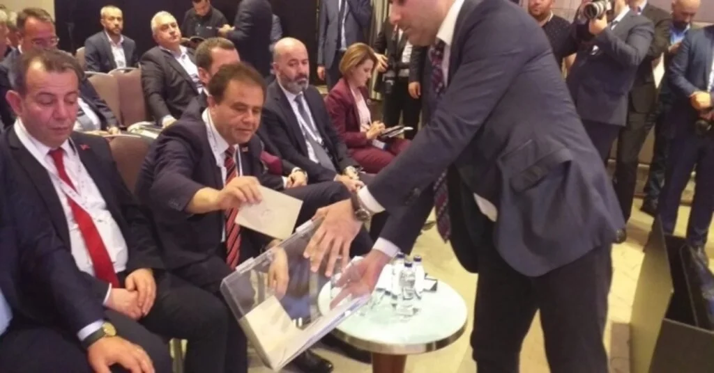 Başkan Şahin, Marmara Belediyeler Birliği Toplantısına Katıldı