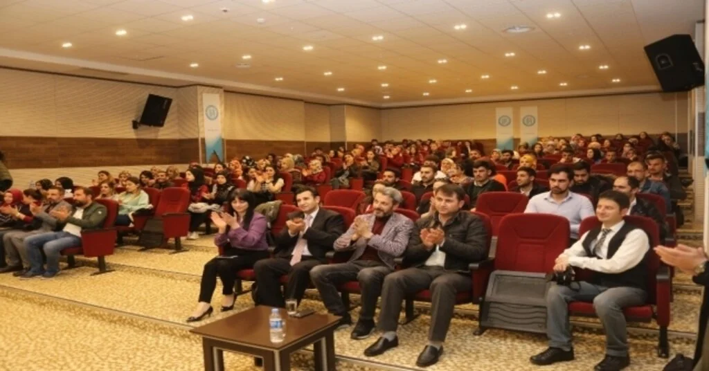 Beüde “Türkçenin Ömrü” Konferansı Düzenlendi