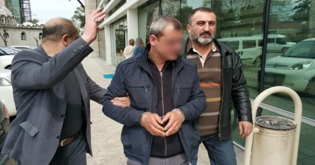 Bıçakla Bir Kişiyi Ağır Yaralayan Şahıs Tutuklandı