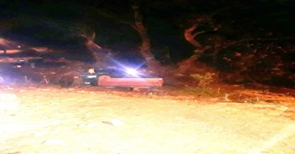 Burhaniyede Kamyonetle Traktör Çarpıştı 7 Yaralı