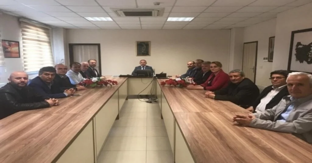 Burhaniyede Kaymakam Önere Ak Parti Ziyareti