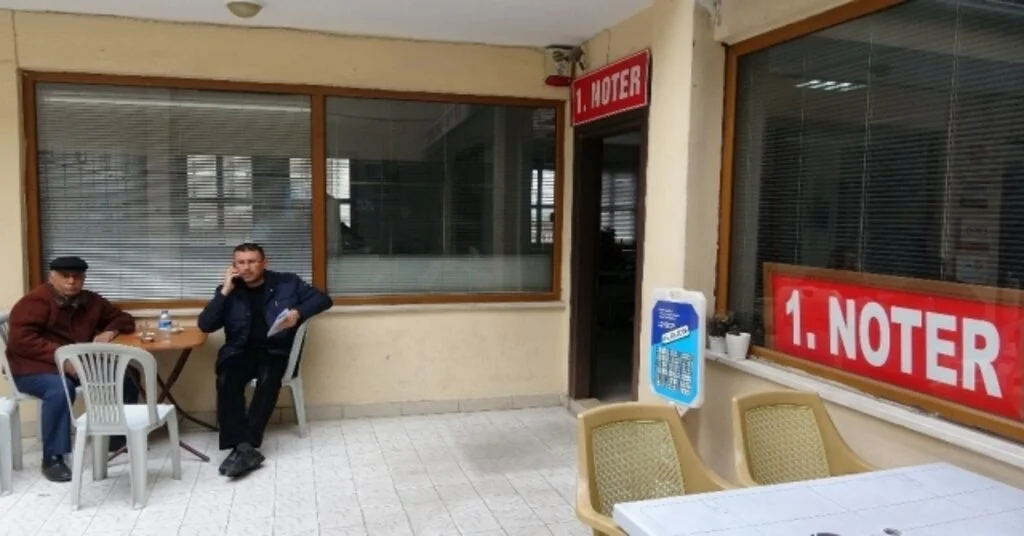 Bursada Nöbetçi Noter Uygulaması Başladı, Araba Pazarında Adım Atacak Yer Kalmadı