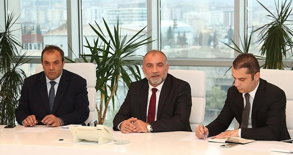Canik Belediye Başkanı İbrahim Sandıkçı ekibiyle tanıştı