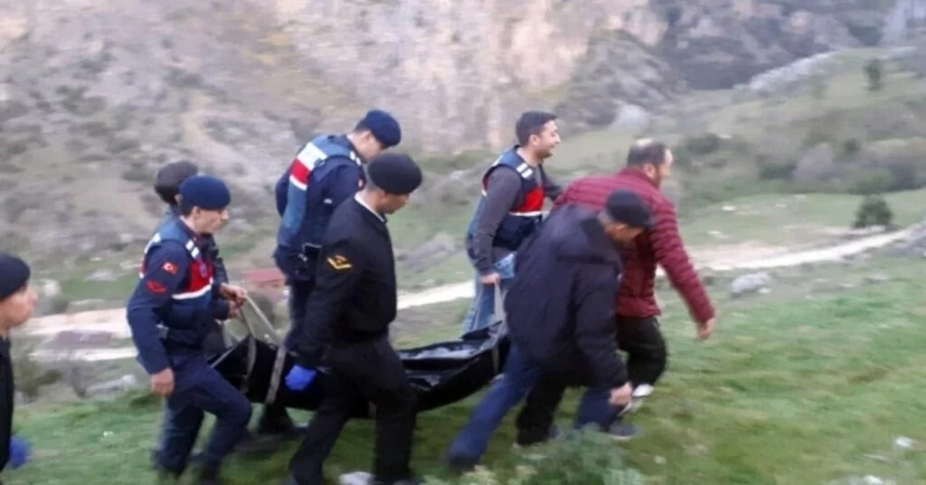 Çapa Motorunu Kurtarmak İsterken Uçuruma Yuvarlanıp Hayatını Kaybetti