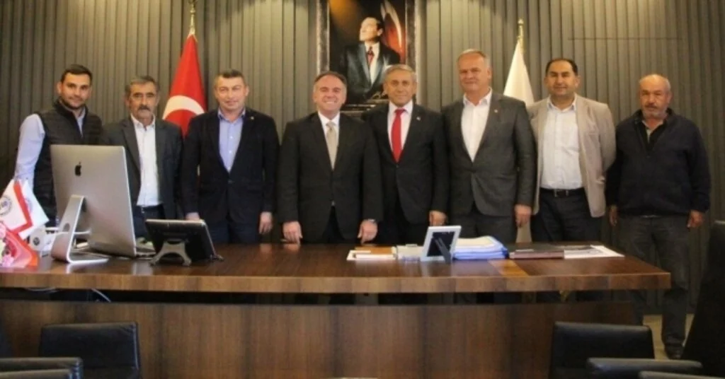 Chp Genel Başkan Yardımcısı Yıldırım Kayadan Fuat Öndeşe Hayırlı Olsun Ziyareti