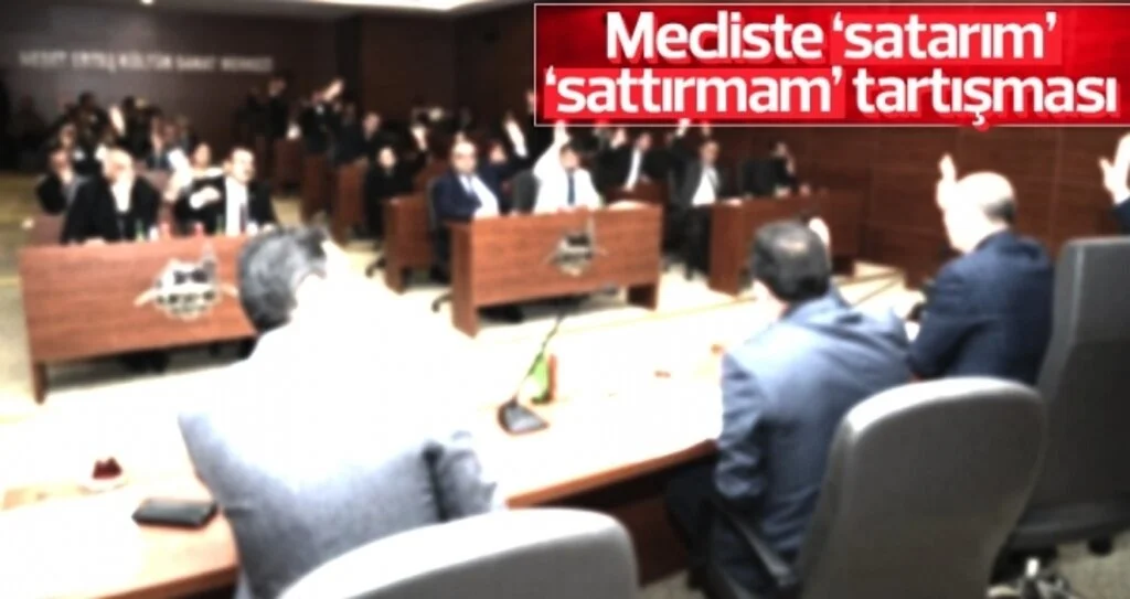 CHP’li Başkan ‘Makam aracımı satacağım dedi’ AK Parti’liler karşı çıktı