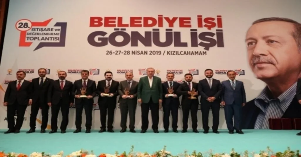 Cumhurbaşkanı Erdoğandan Belediye Başkanı Arıya Ödül